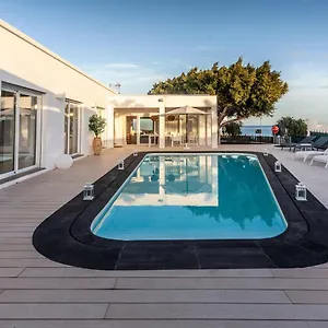  Holiday home Luxury Casa El Marques